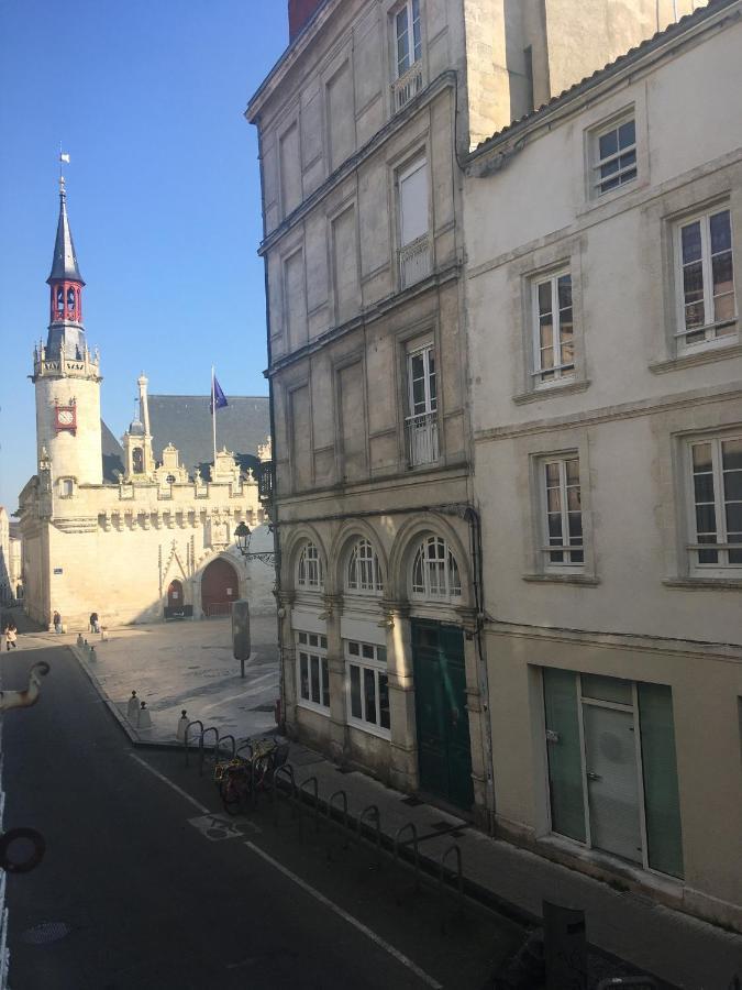 Hotel De Ville 3 Et Parking La Rochelle  Eksteriør billede