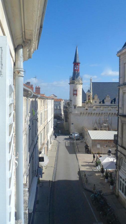 Hotel De Ville 3 Et Parking La Rochelle  Eksteriør billede